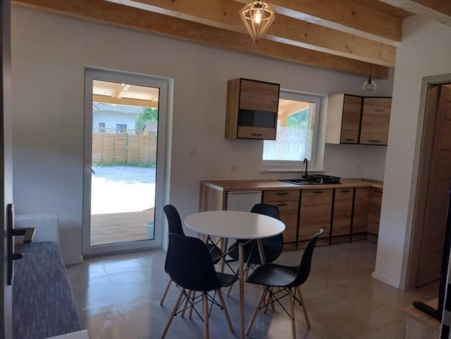 Apartamenty - Domek Bobrowe Zacisze 3 Яновице-Вельке Экстерьер фото