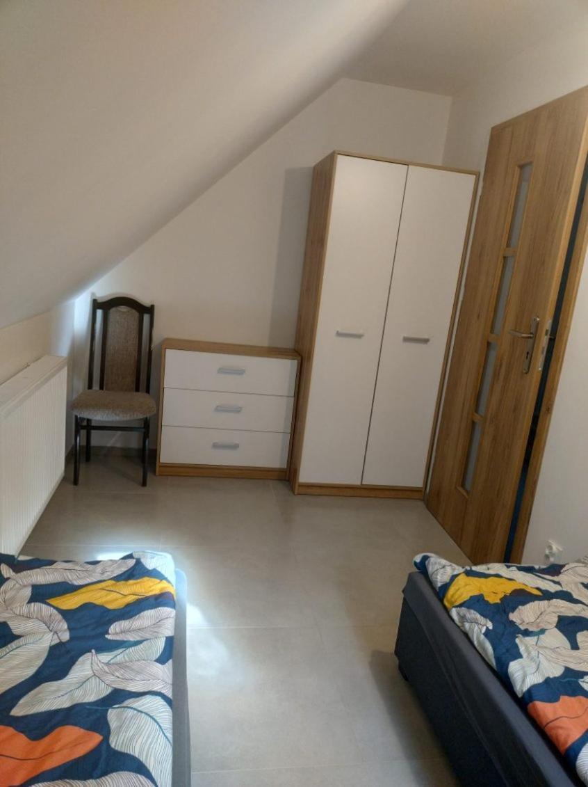 Apartamenty - Domek Bobrowe Zacisze 3 Яновице-Вельке Экстерьер фото